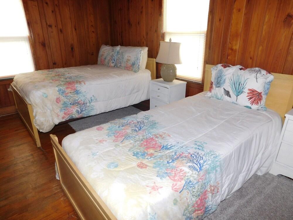 Five Seasons 4 Bedroom Duplex by Redawning