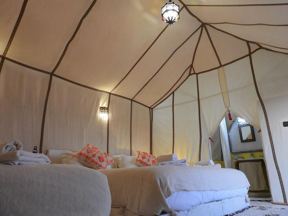Room in Lodge - Sleep In Luxury Tent In Desert !