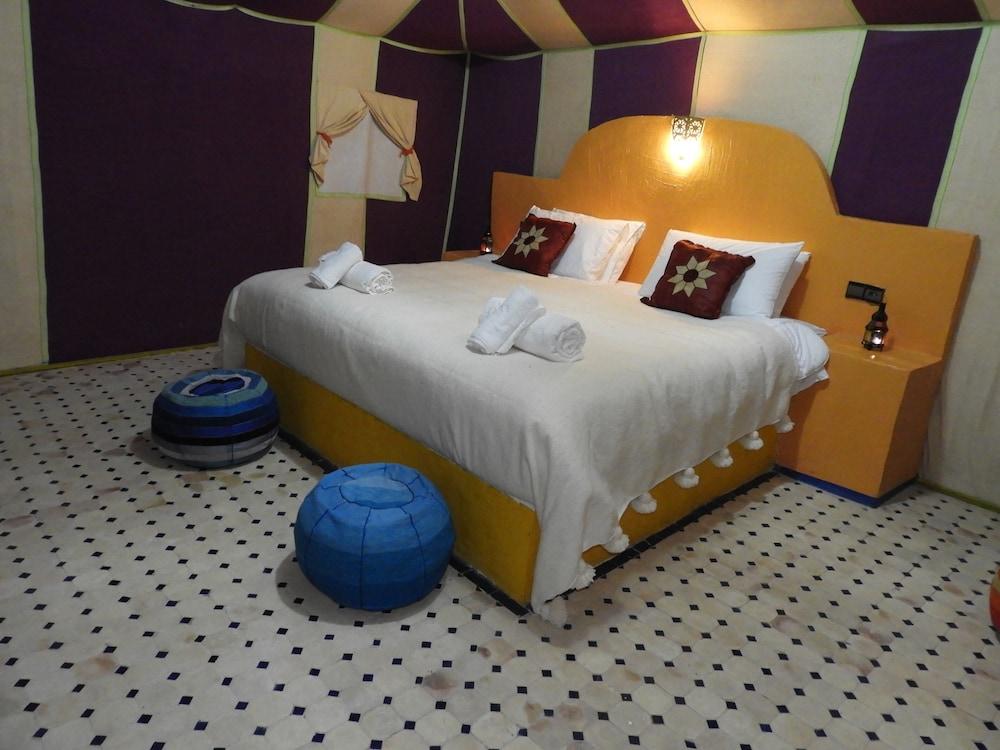 Room in Lodge - Sleep In Luxury Tent In Desert !