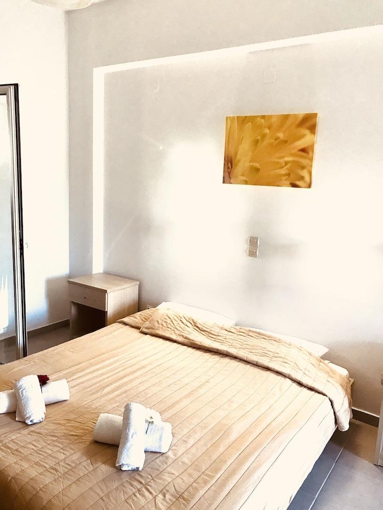 Room-studio in Banos Apartments With sha