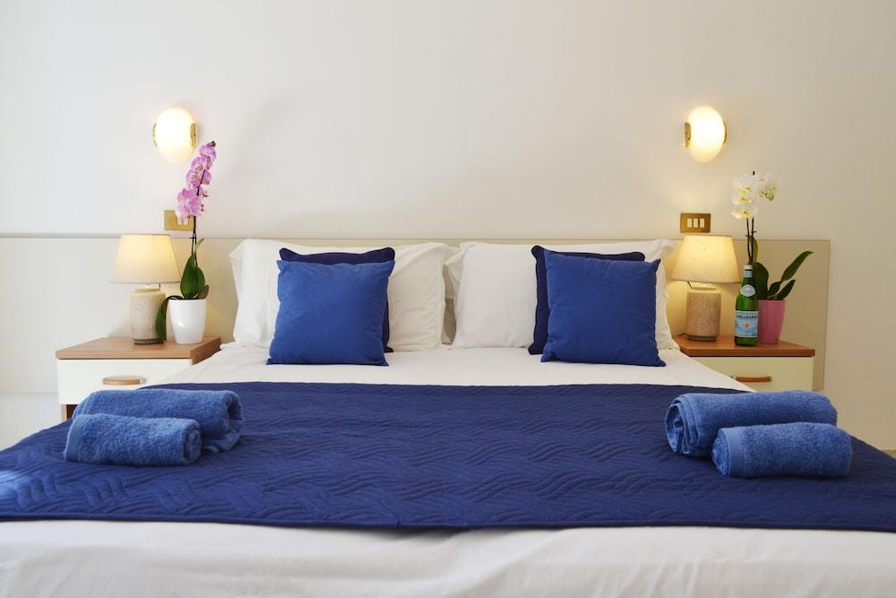 Elefantino Grey - FAMILY HOTEL