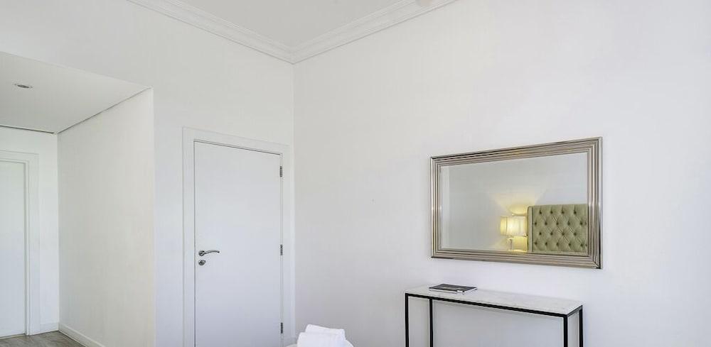 LUX Holiday Home - Al Nabat 1