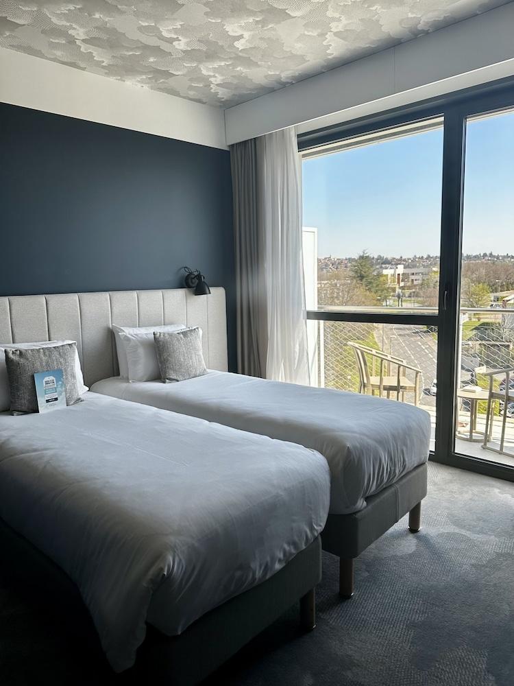 Kyriad Lyon Ouest - Limonest