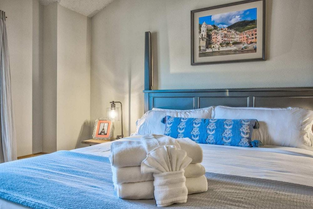 4BR Spacious & Comfortable Mid-term & Corporate Rental