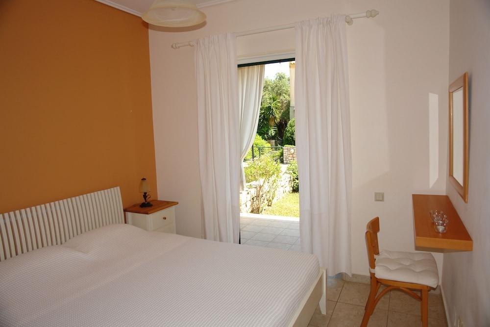 Barbati Bay Elegant Apartments