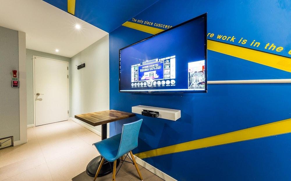 Wolgot Design Hotel XYM