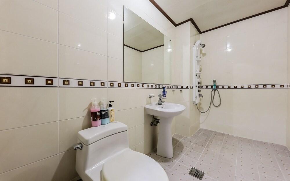 Cheonan Terminal Komodo