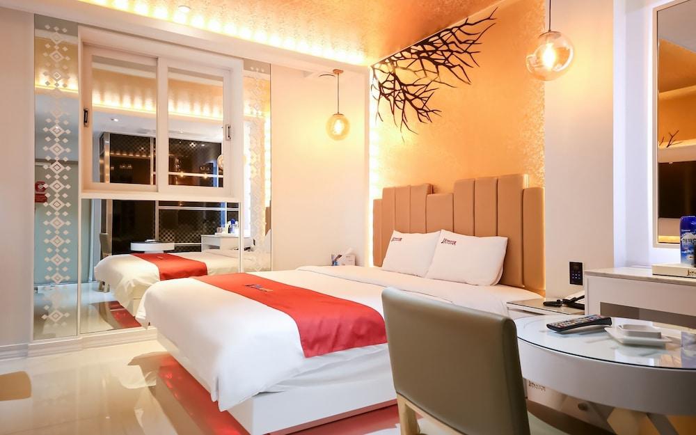 Donghae Luxury Java Self Check-in Motel
