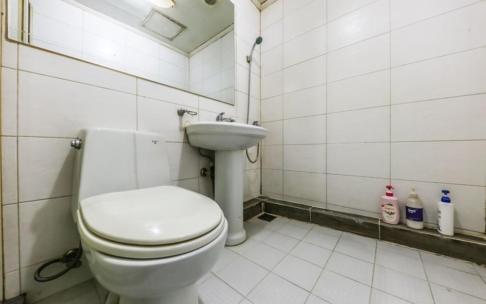 Cheonan White Castle