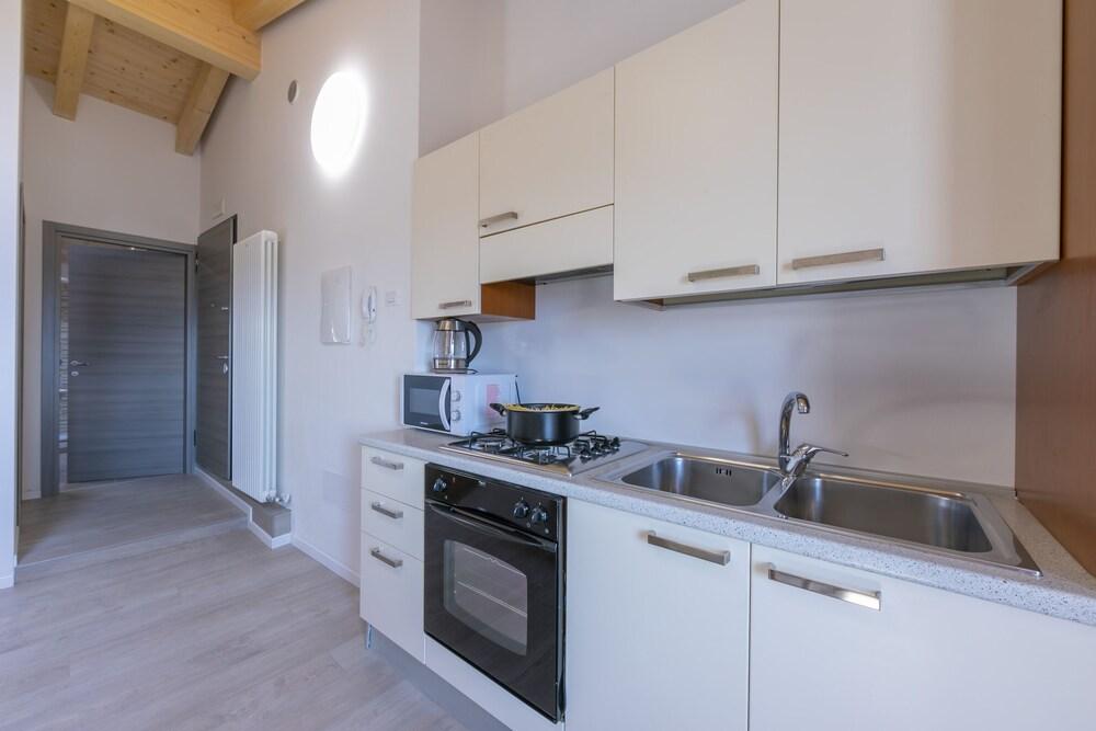 Sun House1 Dogs Allowed