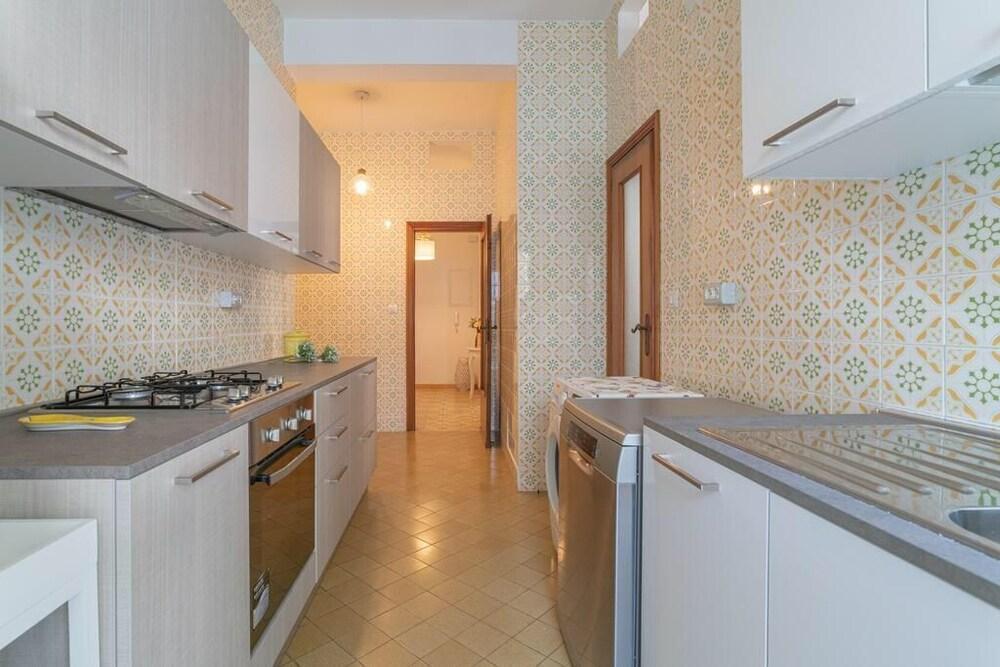 Maison Jolie Bright Apartment