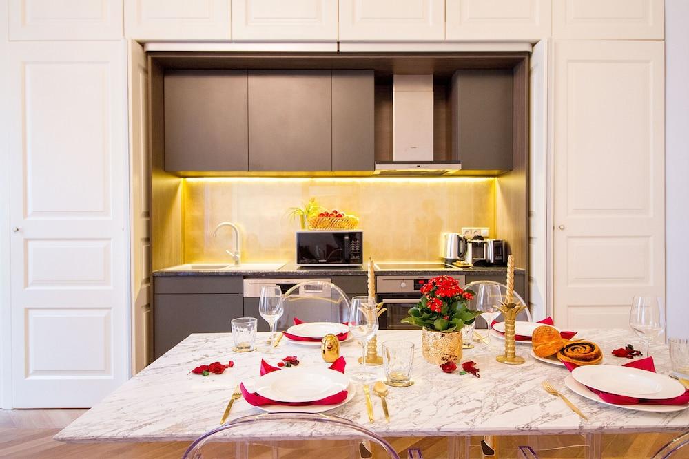 Count Zrinyi Basilica Residence