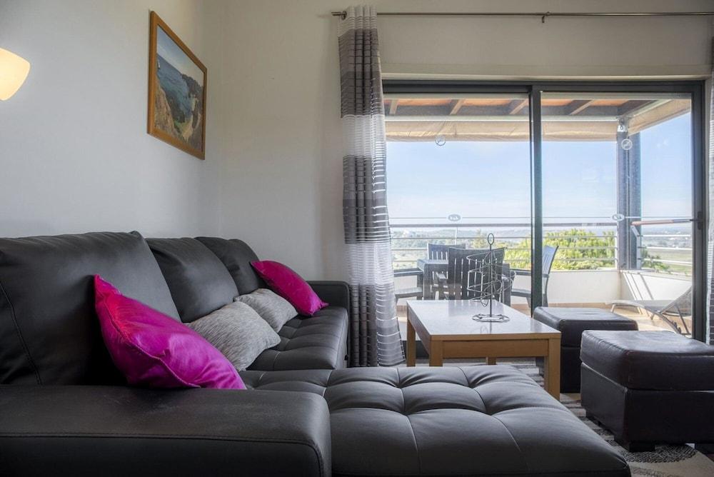 A21 - 1 Bed Apartment in Marinapark