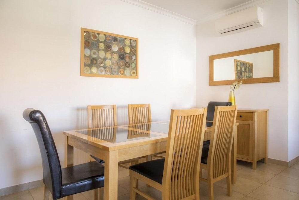 C11 - Quinta das Palmeiras Apartment