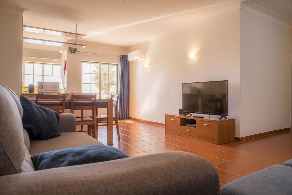 B33 - Praia do Vau Apartment