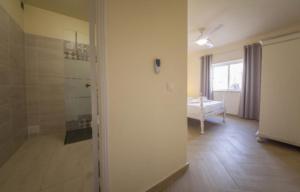 C10 - Lagos Historic Center