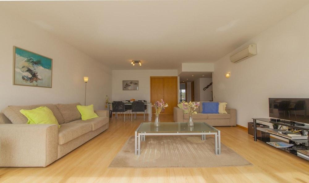 B40 - Dom Manuel Apartment