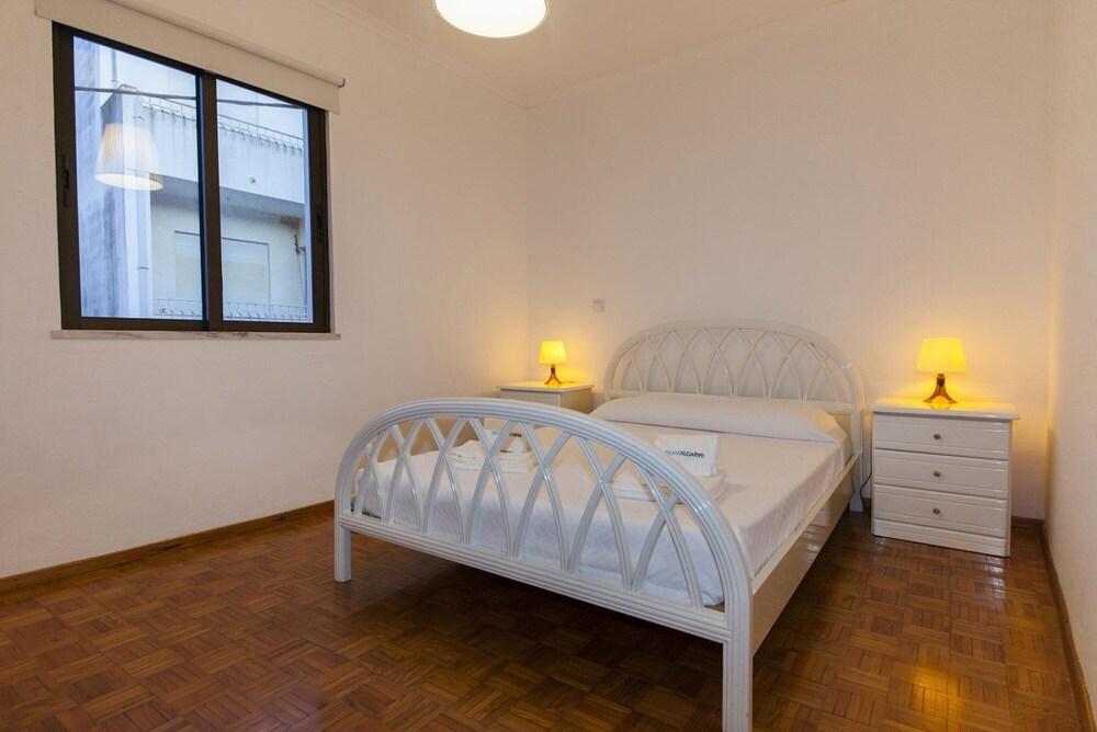 B16 - Casa dos Montes in Alvor