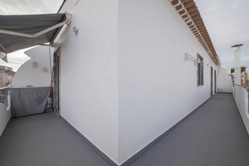 A37 - Casa Alferes in Downtown Lagos