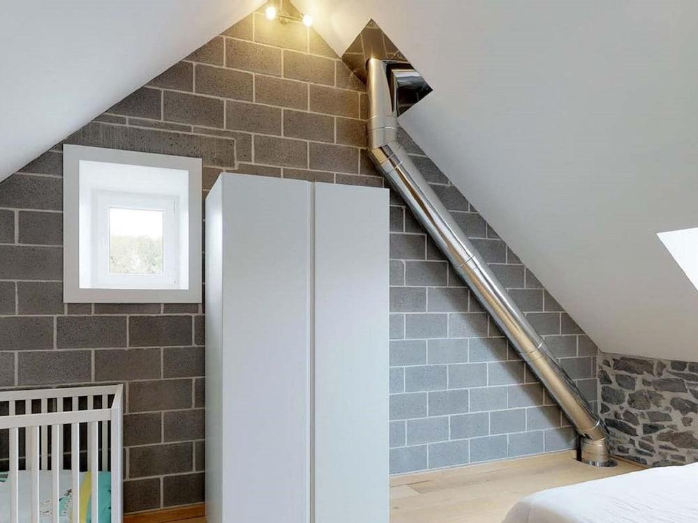 Charming Family Home in Achet