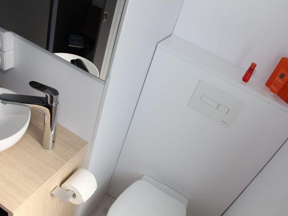 Chalet in Friesland Near Alde Feanen Park