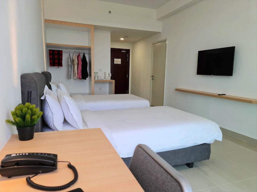 Swan Garden Resort Hotel