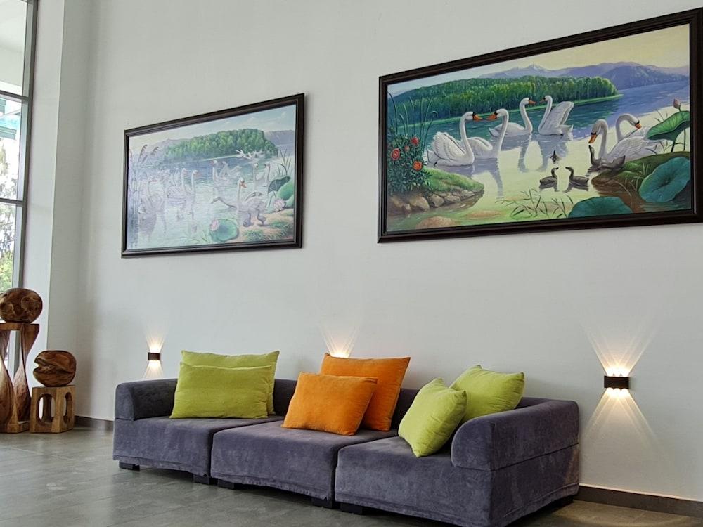 Swan Garden Resort Hotel