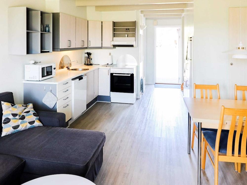 Seaside Retreat in Oster Hurup-by Traum