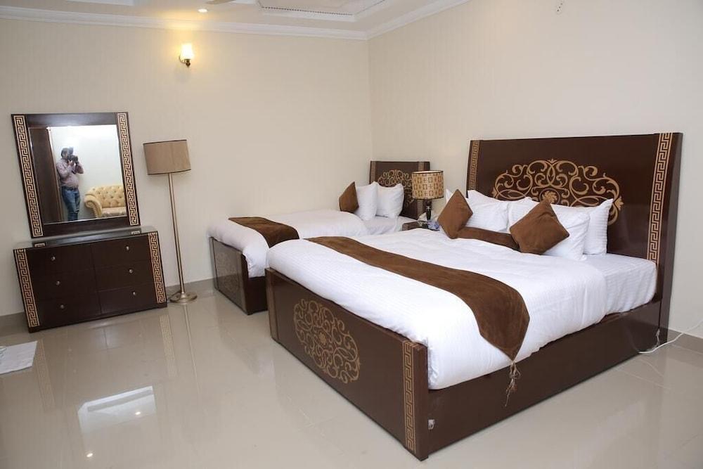 Hotel Premier Inn Grand