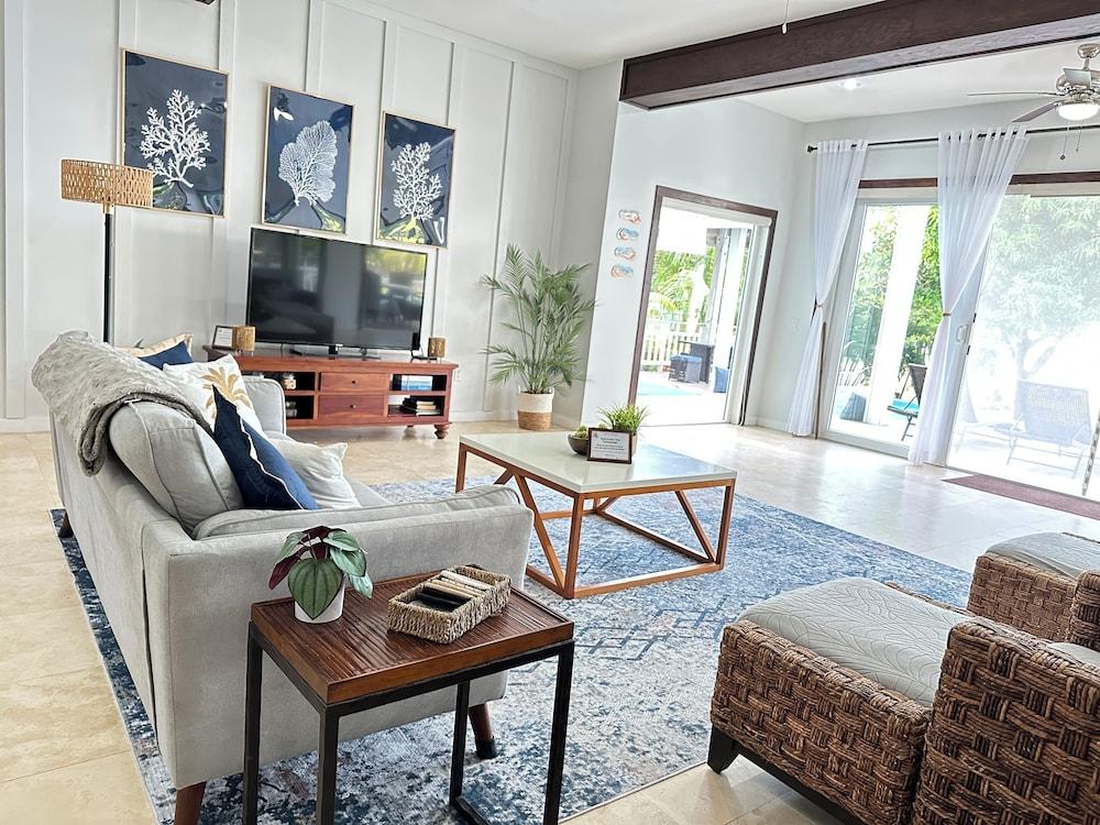 Laru Beya Palmetto Bay