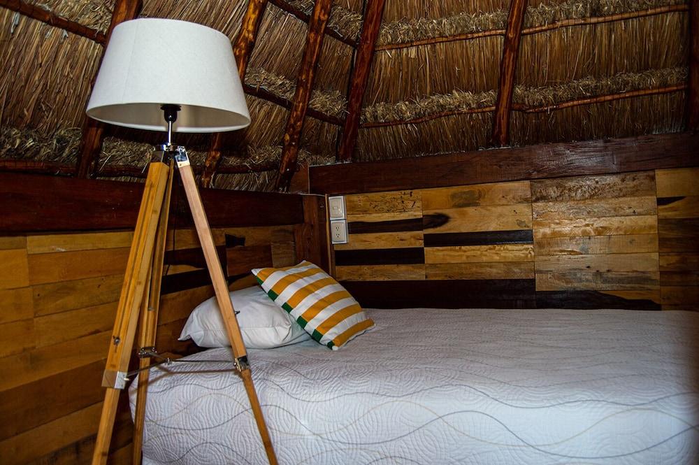 Xcabal Hotel Boutique