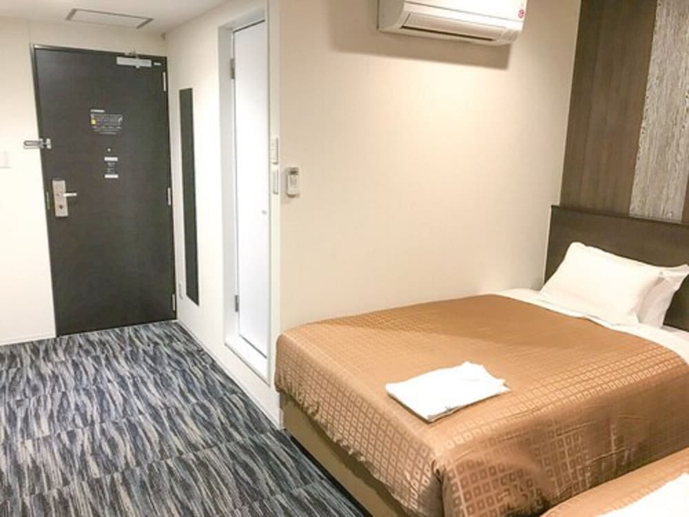 HOTEL LiVEMAX Takamatsu Eki Mae