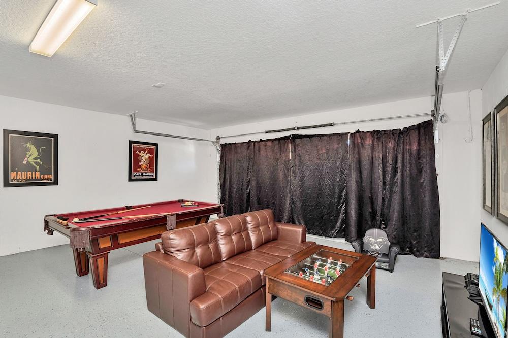 1458 Moon Valley Drive