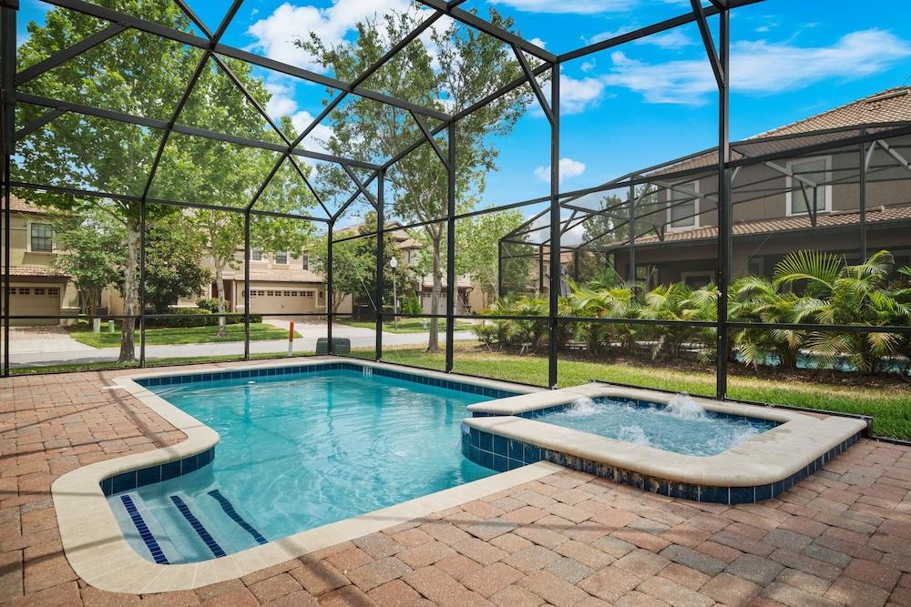 Giant Villa W/private Pool&spa, Game Room, & More!