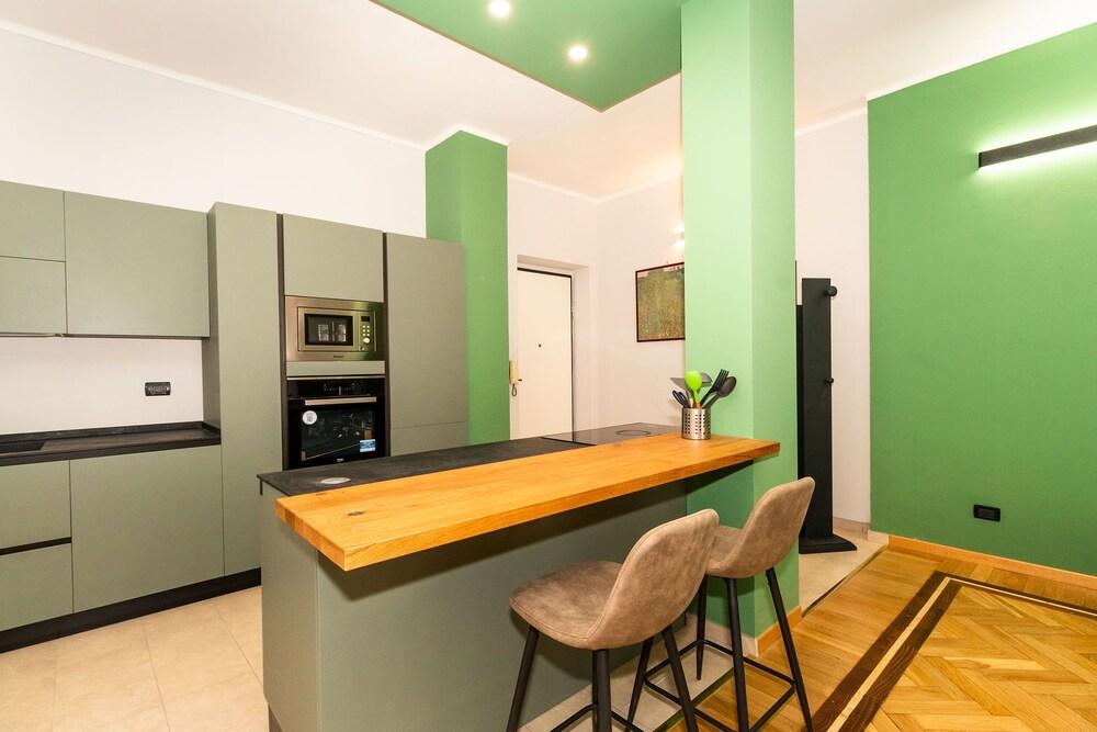 Cit Turin Flat with Panoramic Balcony