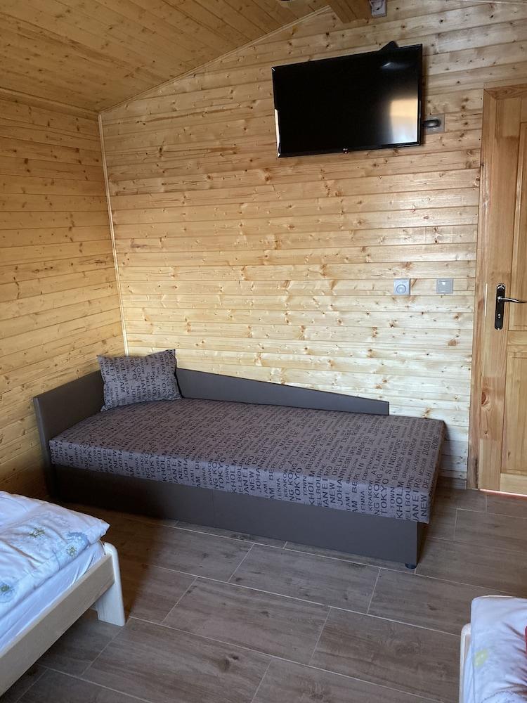 Chata pri Jazere 1 - Lake Side Cottage