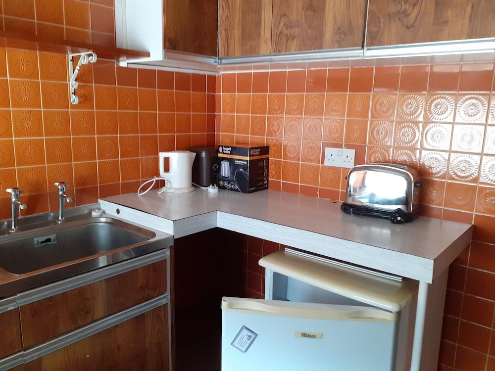 House in Historic Village - Sleeps 6