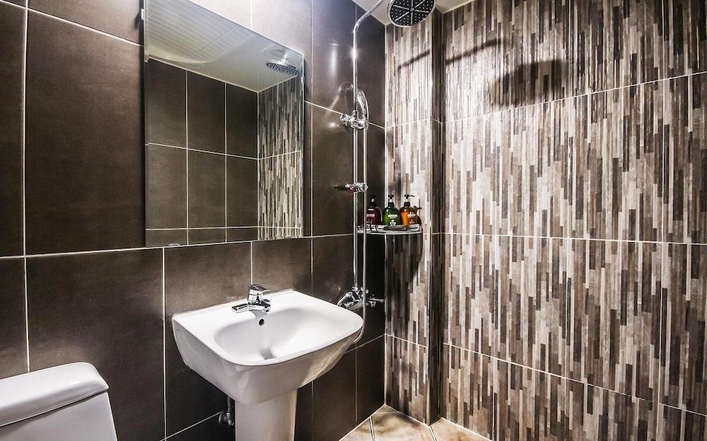 Gwangyang J Self Check-in Motel