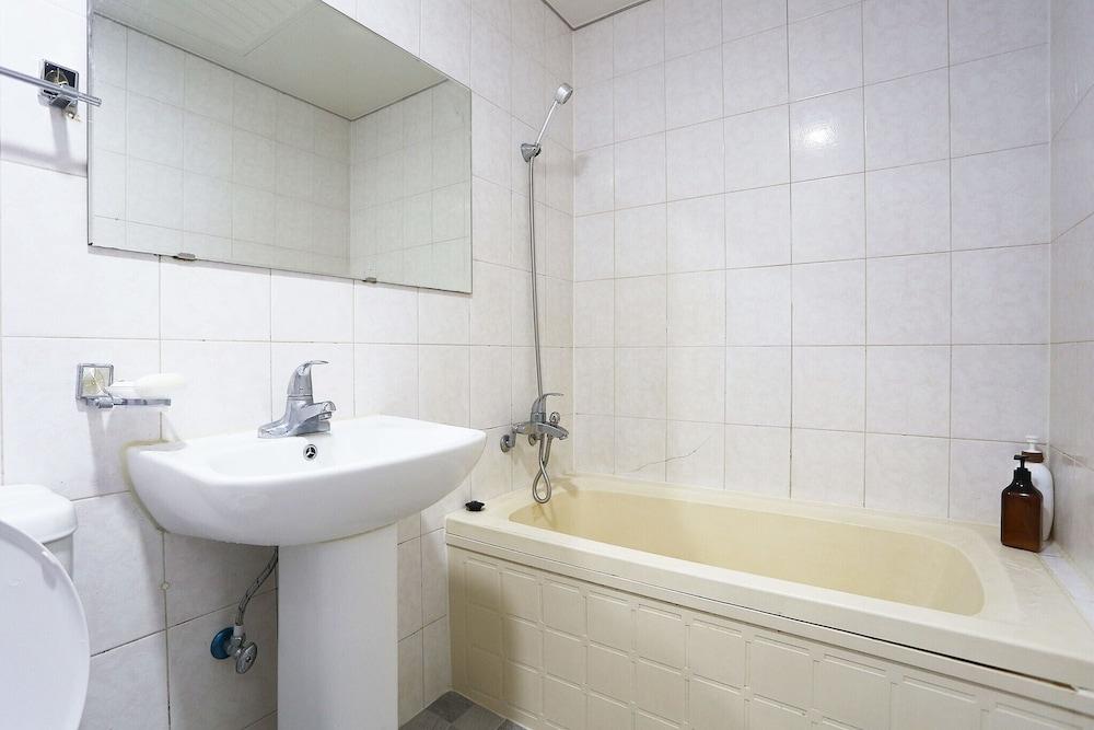 Gangneung Gyeongpodae Ocean