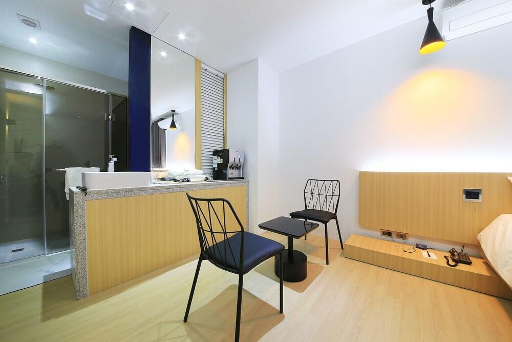 Indeokwon Brownstone