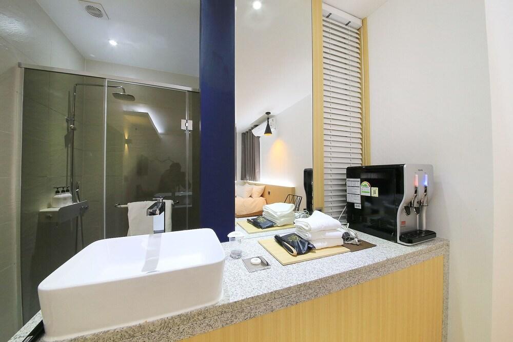 Indeokwon Brownstone