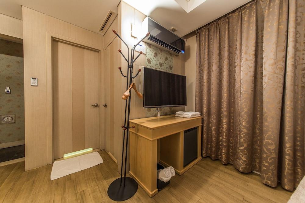 Hapjeong Namgyung Hotel