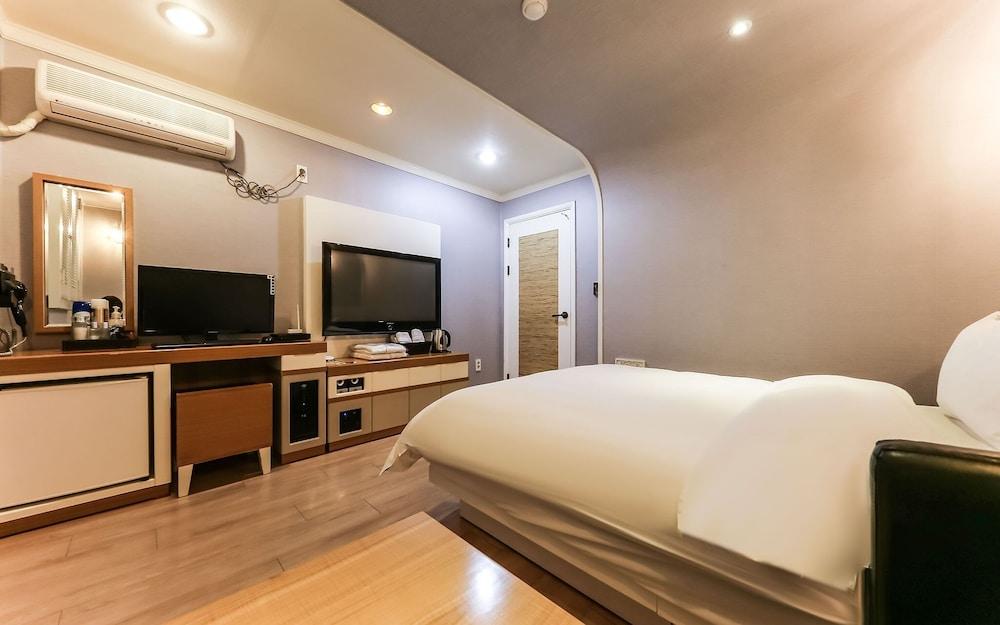 Daejeon Yongjeon Cinema