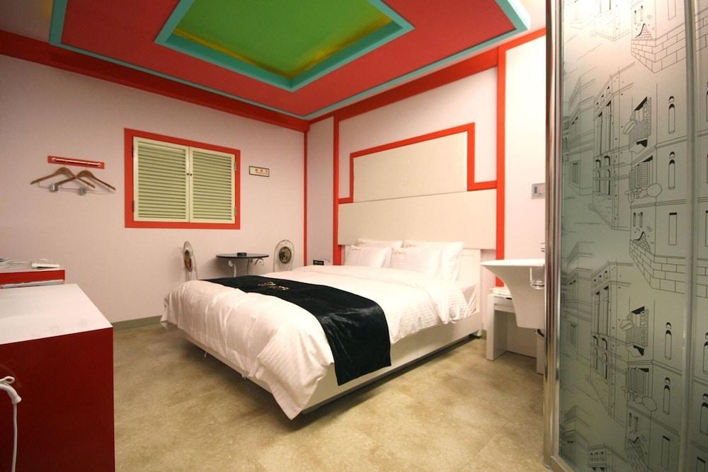 Western Wonpyeongdong Hip