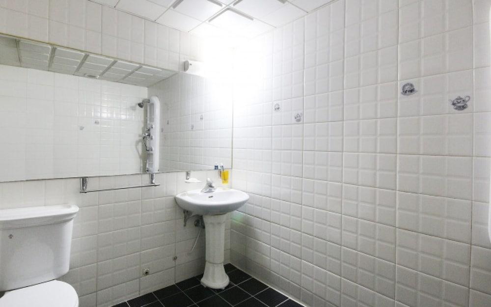 Busan Guseodong Show