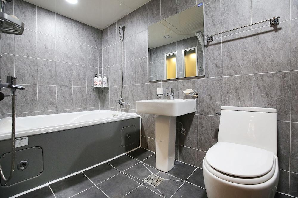 Daejeon Yongjeon Piano