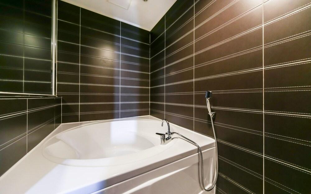 Changwon Myeongseodong Hotel V