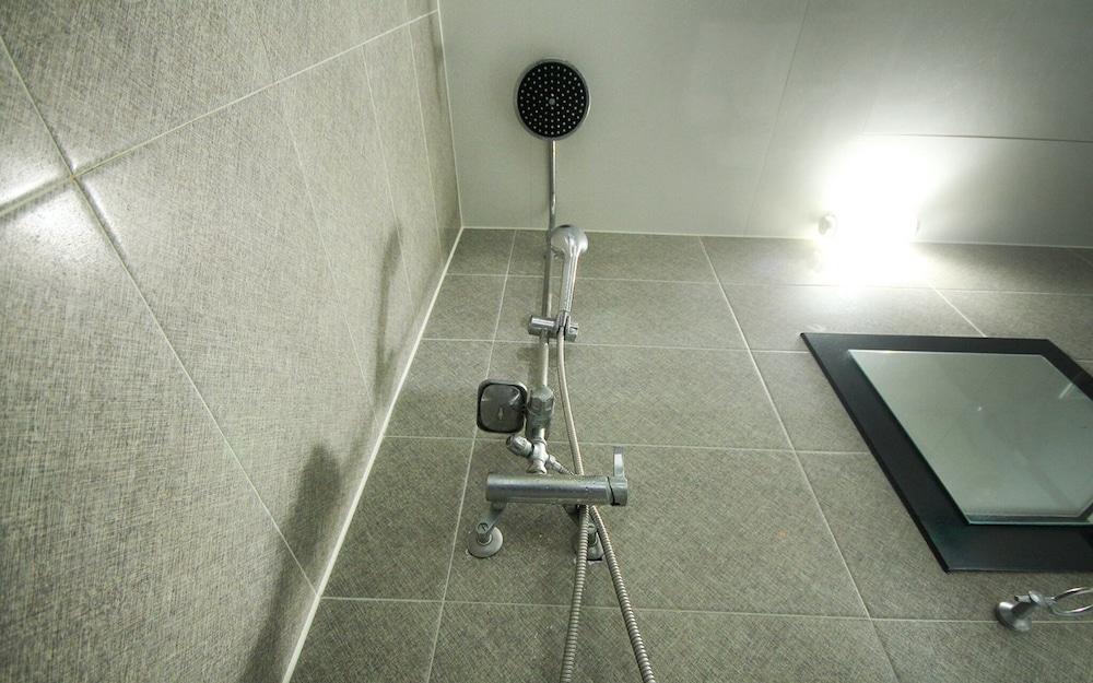 Busan Jaesong-dong Zenith