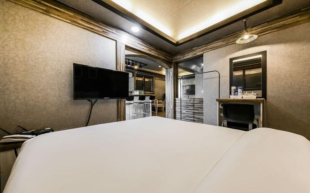 Daejeon Yucheon Itty