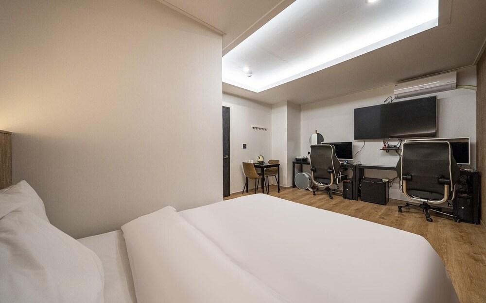 Daejeon Yongmun Hotel SM